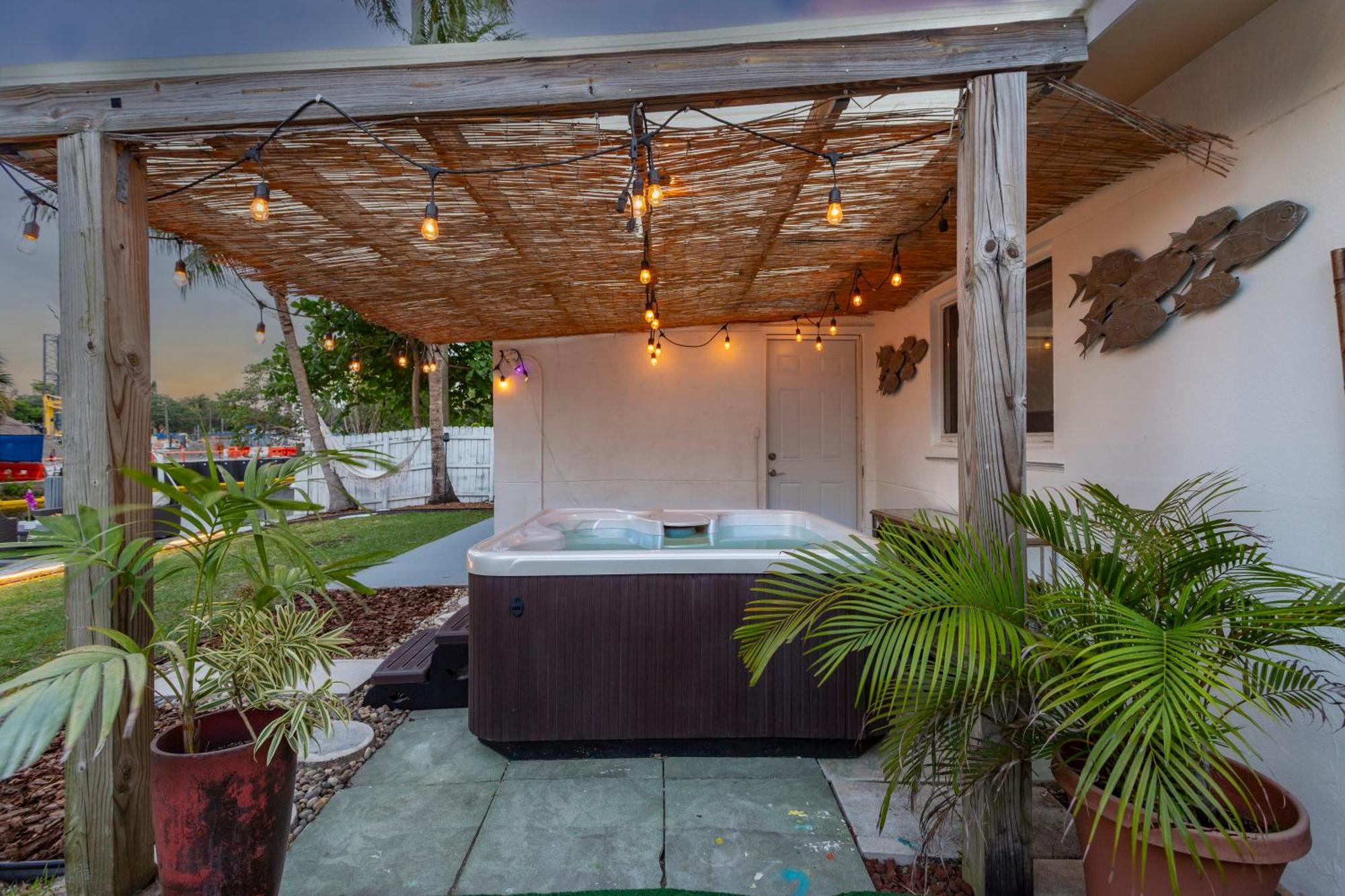 Riverwalk Villa I Private Dock & Hot Tub Fort Lauderdale Buitenkant foto